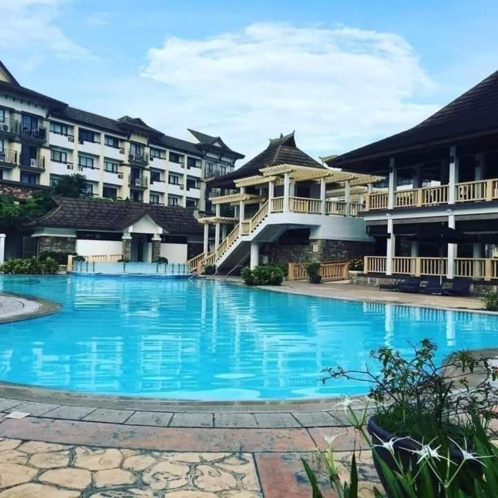 Cozy 2Br With Free Pool Beside Sm City Mall Davao Stadt Exterior foto