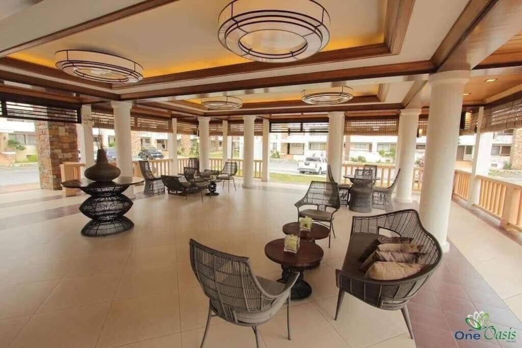 Cozy 2Br With Free Pool Beside Sm City Mall Davao Stadt Exterior foto