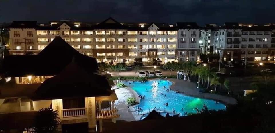 Cozy 2Br With Free Pool Beside Sm City Mall Davao Stadt Exterior foto