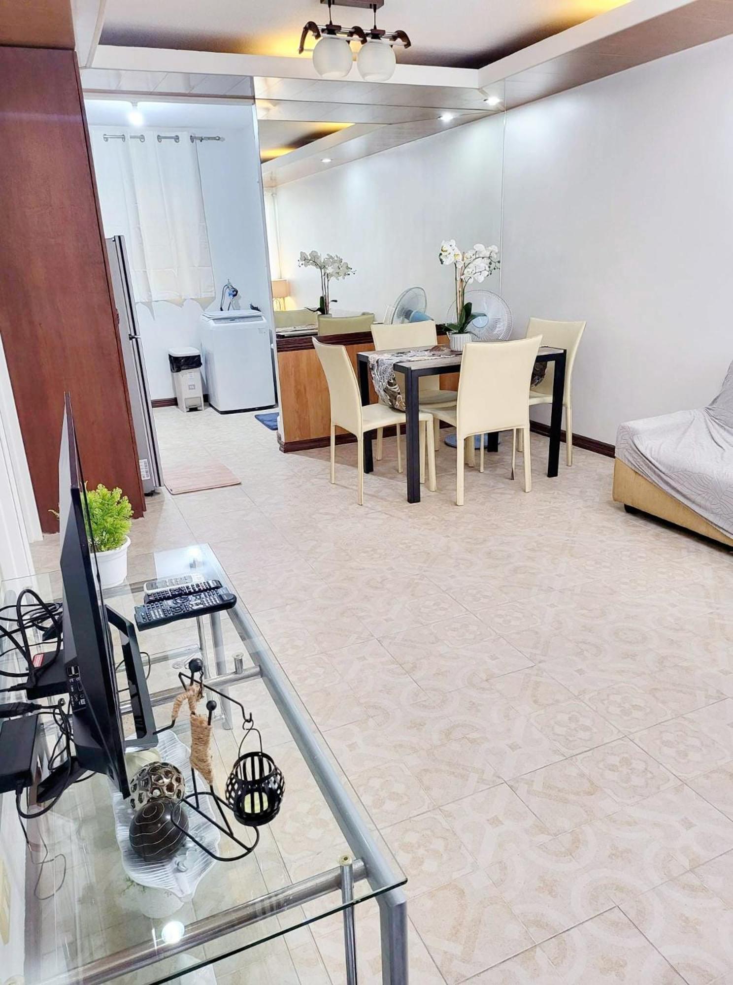 Cozy 2Br With Free Pool Beside Sm City Mall Davao Stadt Exterior foto