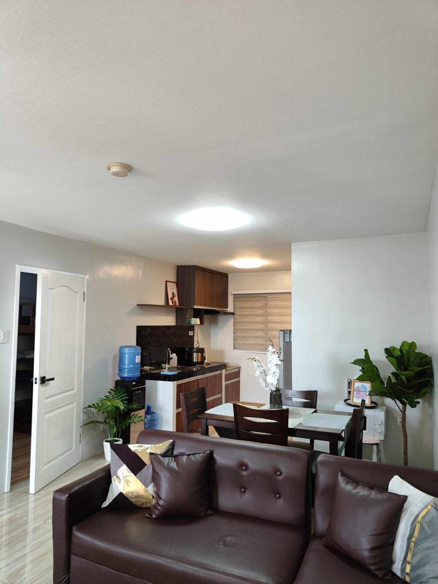 Cozy 2Br With Free Pool Beside Sm City Mall Davao Stadt Zimmer foto